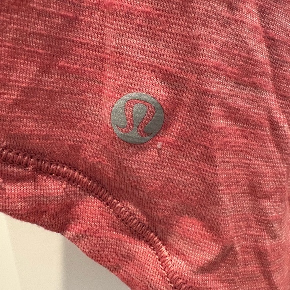 Lululemon Moment to movement 2 in 1 Tank Top color cherry size 6 - Picture 6 of 7